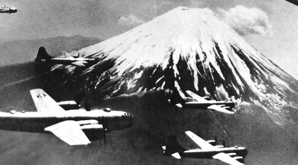 B-29s rendezvous at Mount Fugi for a raid against Tokyo