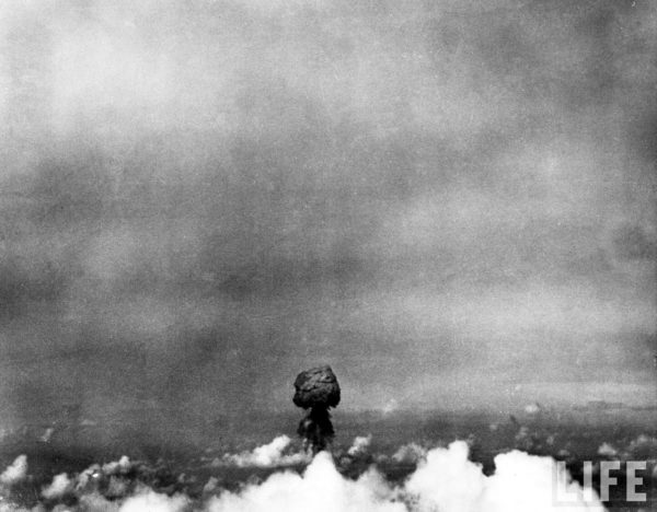 Photograph of the early mushroom cloud by LIFE photographer Frank Scherschel, with a darkened filter to compensate for the brightness of the flash. Source.